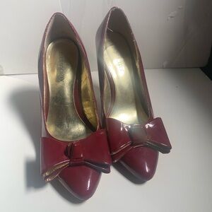 Sole Society Black Lace Patent Bow Wedge So-Katy 6B‎